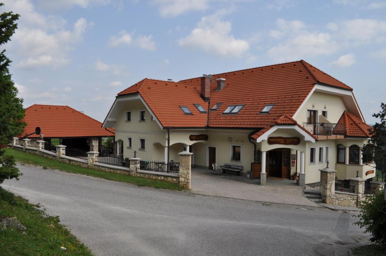 הוילה Sevnica Grobelnik Tourist Farm מראה חיצוני תמונה